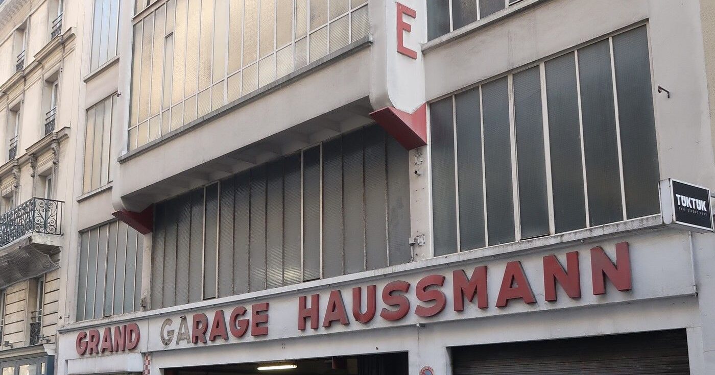 Le Grand Garage Haussmann, à Paris, avant les travaux, en 2022  